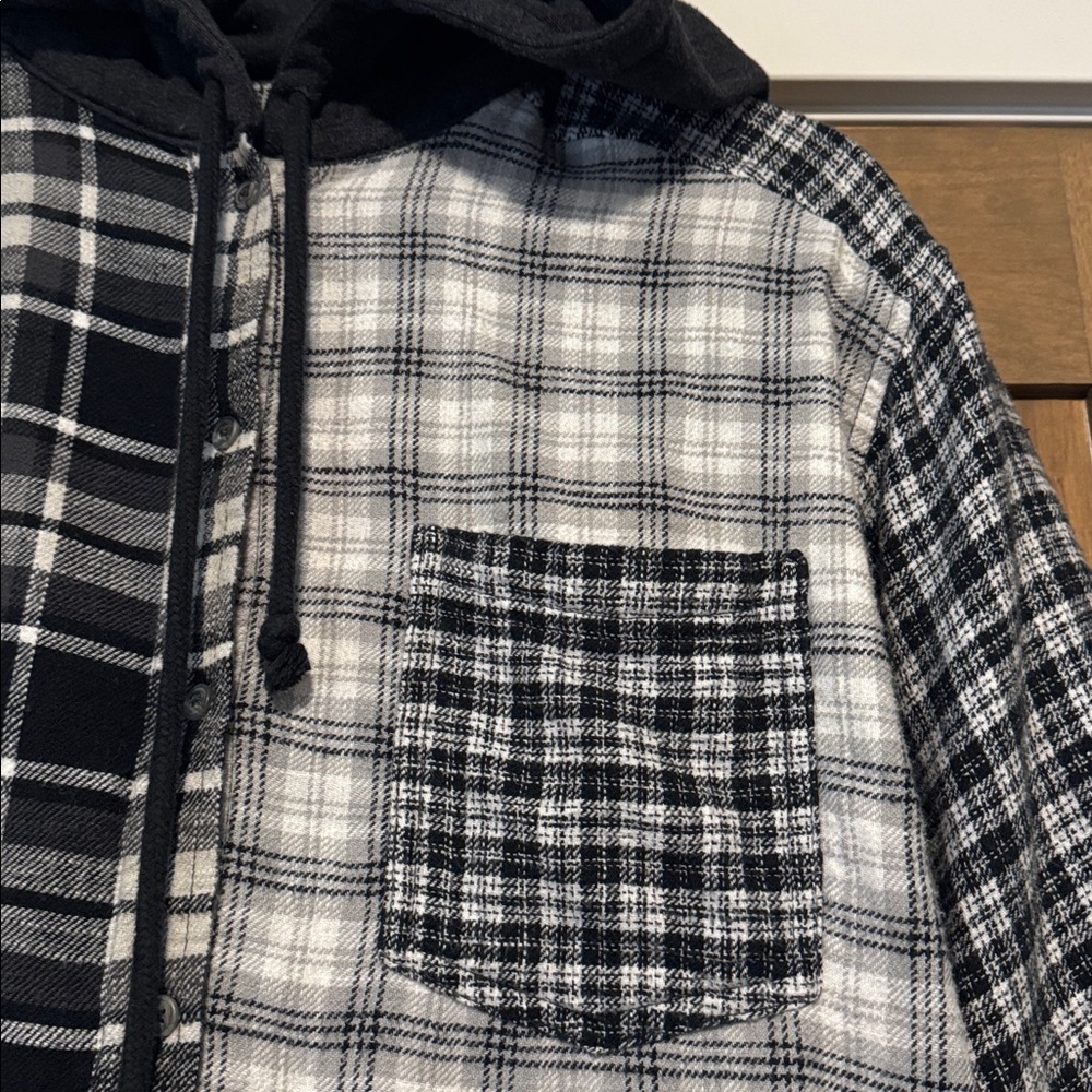 American Eagle Cropped Patchwork plaid Hoodie Shi… - image 3